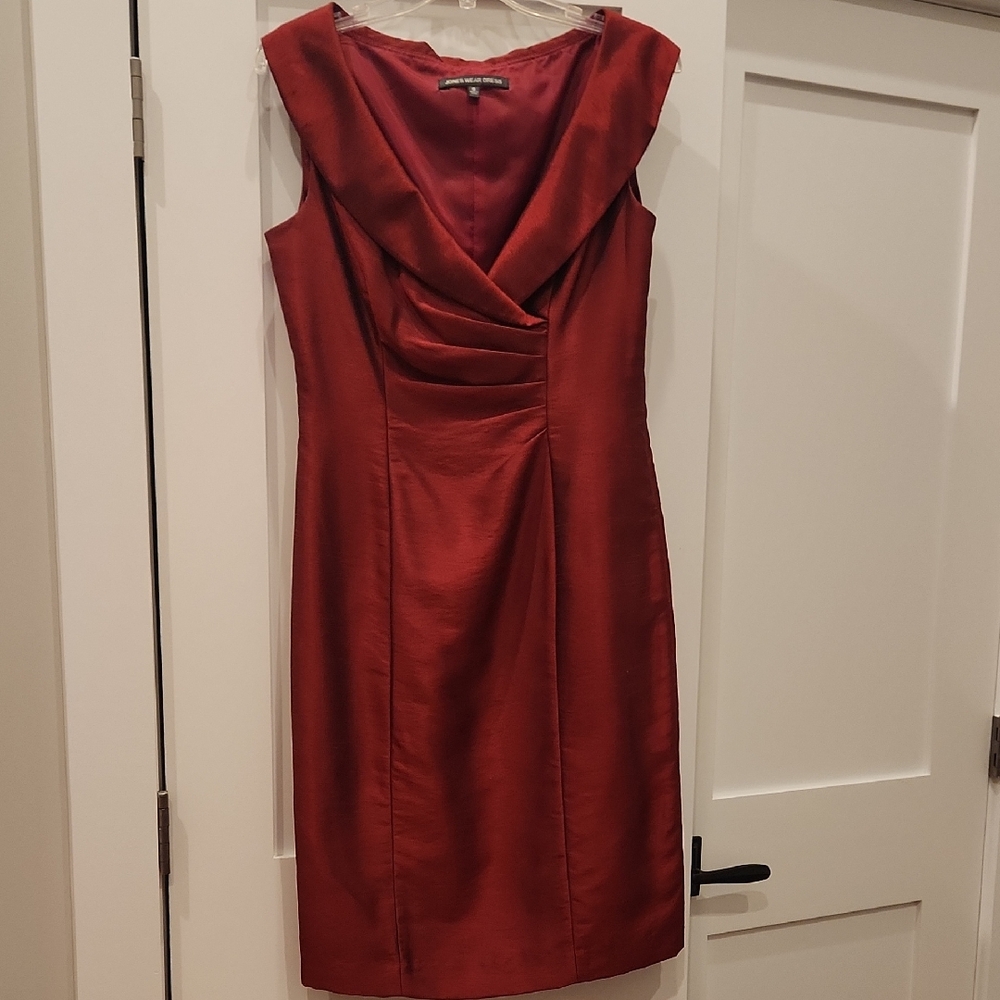 Jones Wear Rich Red Midi Dress